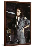 Alien, 1979 directed by Ridley Scott with Sigourney Weaver (photo)-null-Framed Photo