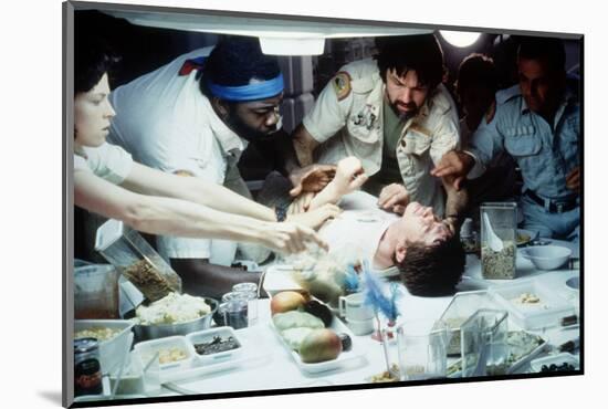 Alien, 1979 directed by Ridley Scott with Sigourney Weaver, Yaphet Kotto, Tom Sherritt, John Hurt a-null-Mounted Photo