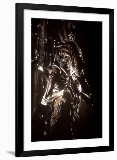 Alien, le huitieme passager (ALIEN), 1979 by RidleyScott (photo)-null-Framed Photo