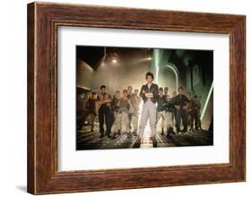 ALIENS, 1986 directed by JAMES CAMERON with Sigourney Weaver between Paul Reiser, Michael Biehn, Je-null-Framed Photo