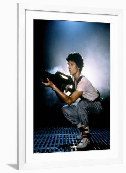 ALIENS, 1986 directed by JAMES CAMERON with Sigourney Weaver (photo)-null-Framed Photo