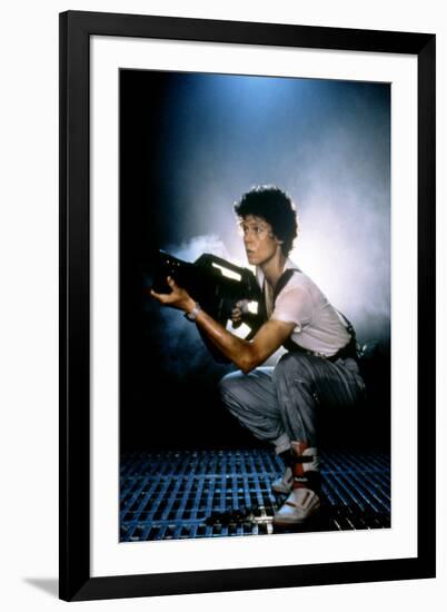 ALIENS, 1986 directed by JAMES CAMERON with Sigourney Weaver (photo)-null-Framed Photo