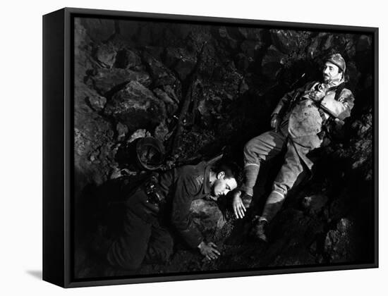 ALL QUIET ON THE WESTERN FRONT by Lewis Milestone with Lew Ayres, Raymond Griffith, 1930 (b/w photo-null-Framed Stretched Canvas