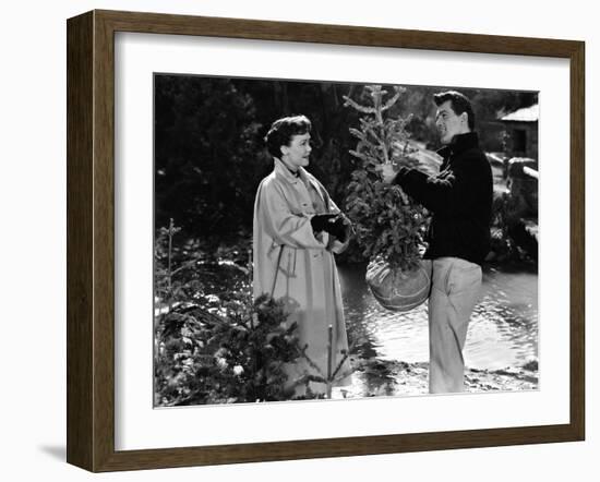 All That Heaven Allows, Jane Wyman, Rock Hudson, 1955-null-Framed Photo