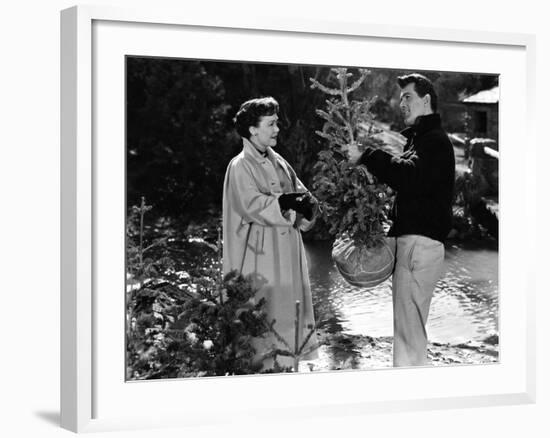 All That Heaven Allows, Jane Wyman, Rock Hudson, 1955-null-Framed Photo