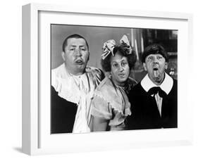 All the World's a Stooge, Curly Howard, Larry Fine, Moe Howard, 1941-null-Framed Photo