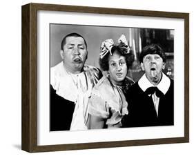 All the World's a Stooge, Curly Howard, Larry Fine, Moe Howard, 1941-null-Framed Photo