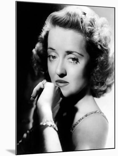 All This, and Heaven Too, Bette Davis, 1940-null-Mounted Photo