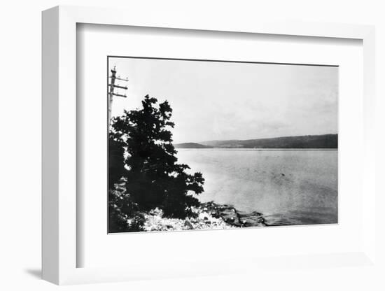 Alleged Image of Loch Ness Monster-null-Framed Photographic Print