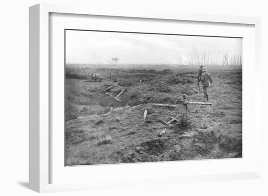 Allied Troops at the Yser Canal, Belgium, 31 July 1917-null-Framed Giclee Print