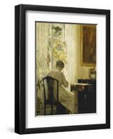 Am Wohnzimmerfenster-Carl Holsoe-Framed Giclee Print