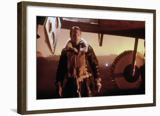 AMAZING STORIES TV EPISODE : "THE MISSION", 1985 directed by STEV with Kevin Costner (photo)-null-Framed Photo