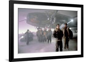 AMAZING STORIES TV EPISODE : "THE MISSION", 1985 directed by STEV with Kevin Costner (photo)-null-Framed Photo