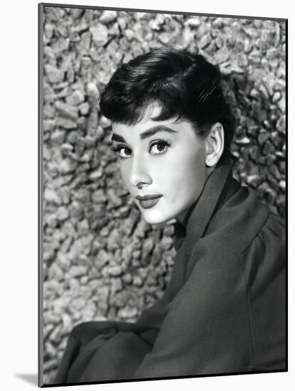 American Actress Audrey Hepburn in 1954-null-Mounted Photo