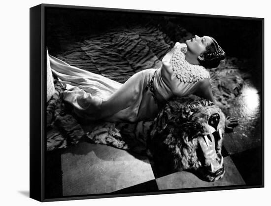 American actress Gloria Swanson (1899 - 1983) (b/w photo)-null-Framed Stretched Canvas