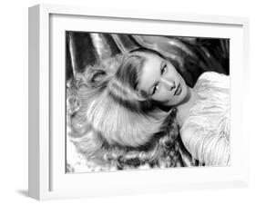 American Actress Veronica Lake (1919-1973) C. 1942-null-Framed Photo