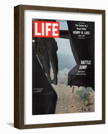 American Paratroopers, 2nd Batt. 503rd Inf. Reg 173rd Airborne Brigade, Vietnam War, March 10, 1967-Co Rentmeester-Framed Photographic Print