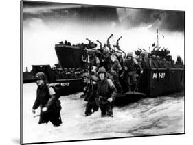 American Soldiers Landing in Normandy, France, 1944-null-Mounted Photo