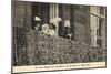 Amsterdam, Königliche Familie Auf Dem Balkon-null-Mounted Giclee Print