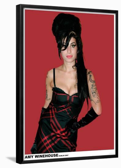 Amy Winehouse-null-Framed Poster