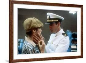 AN OFFICER AN A GENTLEMAN, 1982 DIRECTD BY TAYLOR HACKFORD with Debra Winger and Richard Gere (phot-null-Framed Photo