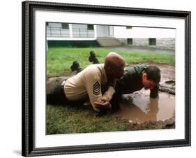 An Officer And A Gentleman, Louis Gossett, Richard Gere, 1982-null-Framed Photo