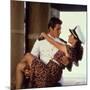 An Officer And A Gentleman, Richard Gere, Debra Winger, 1982-null-Mounted Photo