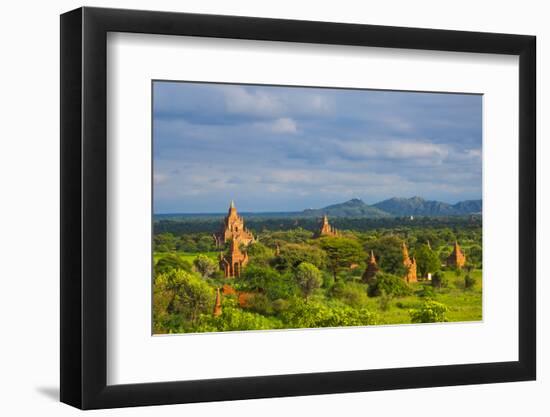 Ancient temples and pagodas, Bagan, Mandalay Region, Myanmar-Keren Su-Framed Photographic Print