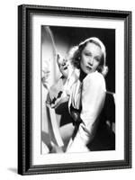 Ange Angel De Ernstlubitsch Avec Marlene Dietrich 1937-null-Framed Photo