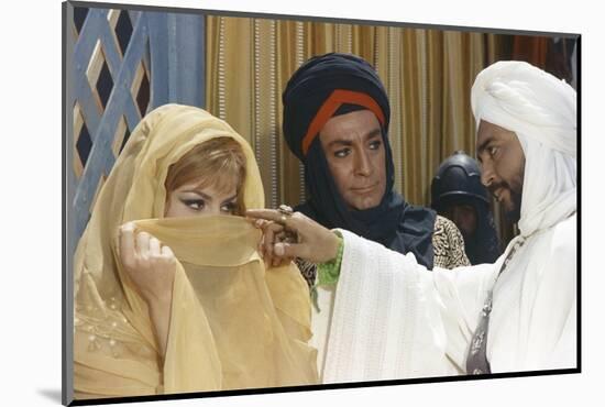 ANGELIQUE and LE SULTAN, 1968 directed by BERNARD BORDERIE Michele Mercier, Jean-Claude Pascal and -null-Mounted Photo