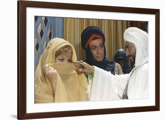ANGELIQUE and LE SULTAN, 1968 directed by BERNARD BORDERIE Michele Mercier, Jean-Claude Pascal and -null-Framed Photo