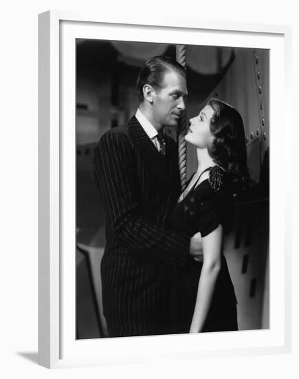 ANGELS OVER BROADWAY, 1940 directed by BEN HECHT AND LEE GARMES Douglas Fairbanks Jr. and Rita Hayw-null-Framed Photo