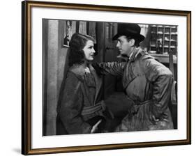 ANGELS OVER BROADWAY, 1940 directed by BEN HECHT AND LEE GARMES Rita Hayworth and Douglas Fairbanks-null-Framed Photo