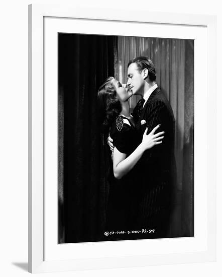 ANGELS OVER BROADWAY, 1940 directed by BEN HECHT AND LEE GARMES Rita Hayworth and Douglas Fairbanks-null-Framed Photo