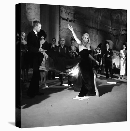 Anita Ekberg, La Dolce Vita, Federico Fellini, 1960 (b/w photo)-null-Stretched Canvas