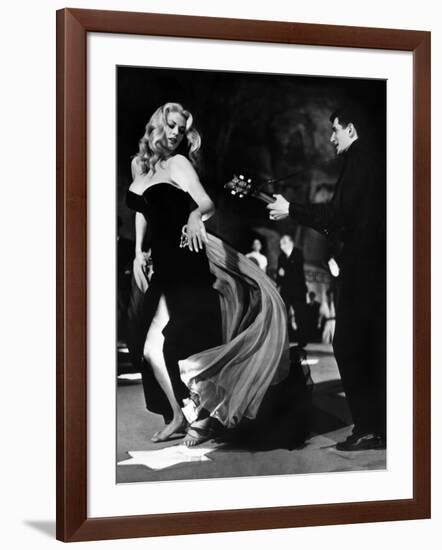 Anita Ekberg, La Dolce Vita, Federico Fellini, 1960 (b/w photo)-null-Framed Photo