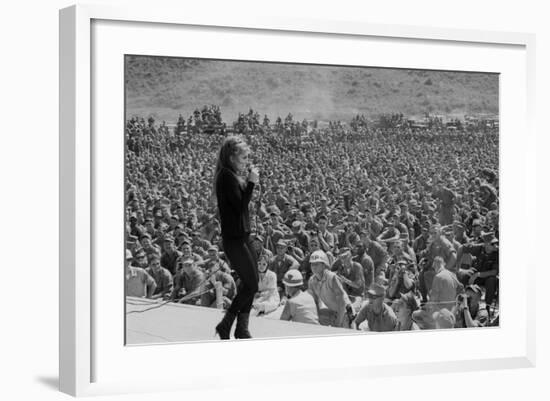 Ann Margret Entertains Thousands of Troops in Danang, Vietnam, Winter 1968-69-null-Framed Photo