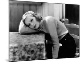 ANNA CHRISTIE, 1930 directed by CLARENCE BROWN Greta Garbo (b/w photo)-null-Mounted Photo