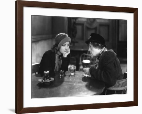 ANNA CHRISTIE, 1930 directed by CLARENCE BROWN Greta Garbo / Marie Dressler (b/w photo)-null-Framed Photo