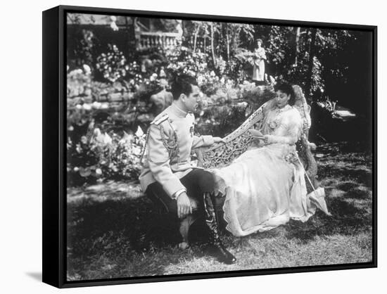 ANNA KARENINA, 1948 directed by JULIEN DUVIVIER Kieron Moore and Vivien Leigh (b/w photo)-null-Framed Stretched Canvas