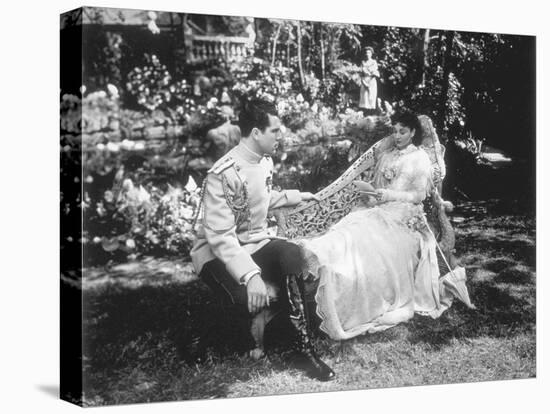 ANNA KARENINA, 1948 directed by JULIEN DUVIVIER Kieron Moore and Vivien Leigh (b/w photo)-null-Stretched Canvas