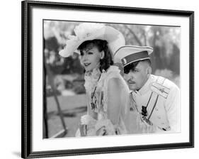 Anna Karenina by Clarence Brown, based on a novel by Leo Tolstoi, with Greta Garbo, Fredric March, -null-Framed Photo