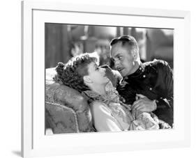 Anna Karenina by Clarence Brown, based on a novel by Leo Tolstoi, with Greta Garbo, Fredric March, -null-Framed Photo