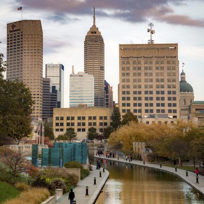 Downtown Indianapolis, White River State Park, Indianapolis, Indiana, USA.