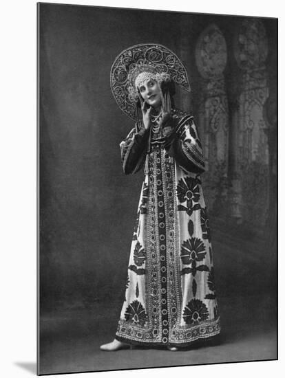Anna Pavlova (1881-191), Russian Ballet Dancer, 1911-1912-Alfred & Walery Ellis-Mounted Giclee Print