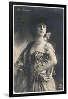 Anna Pavlova Russian Ballet Dancer in an Ornate Costume in 1910-null-Framed Photographic Print