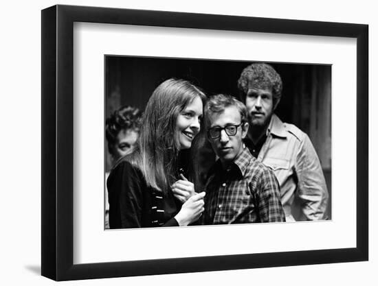 ANNIE HALL, 1977 directed by Woody Allen Diane Keaton, Woody Allen and Tony Roberts (b/w photo)-null-Framed Photo