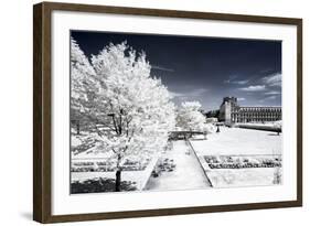 Another Look - Paris-Philippe Hugonnard-Framed Photographic Print