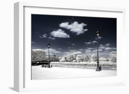 Another Look - Paris-Philippe Hugonnard-Framed Photographic Print