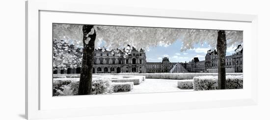 Another Look - Paris-Philippe Hugonnard-Framed Photographic Print